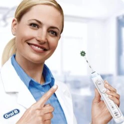 Oral B Oral-B CrossAction - Met CleanMaximiser-technologie - Opzetborstels - 10 Stuks - Brievenbusverpakking -Winkel Voor Persoonlijke Verzorging 1198x1200 11