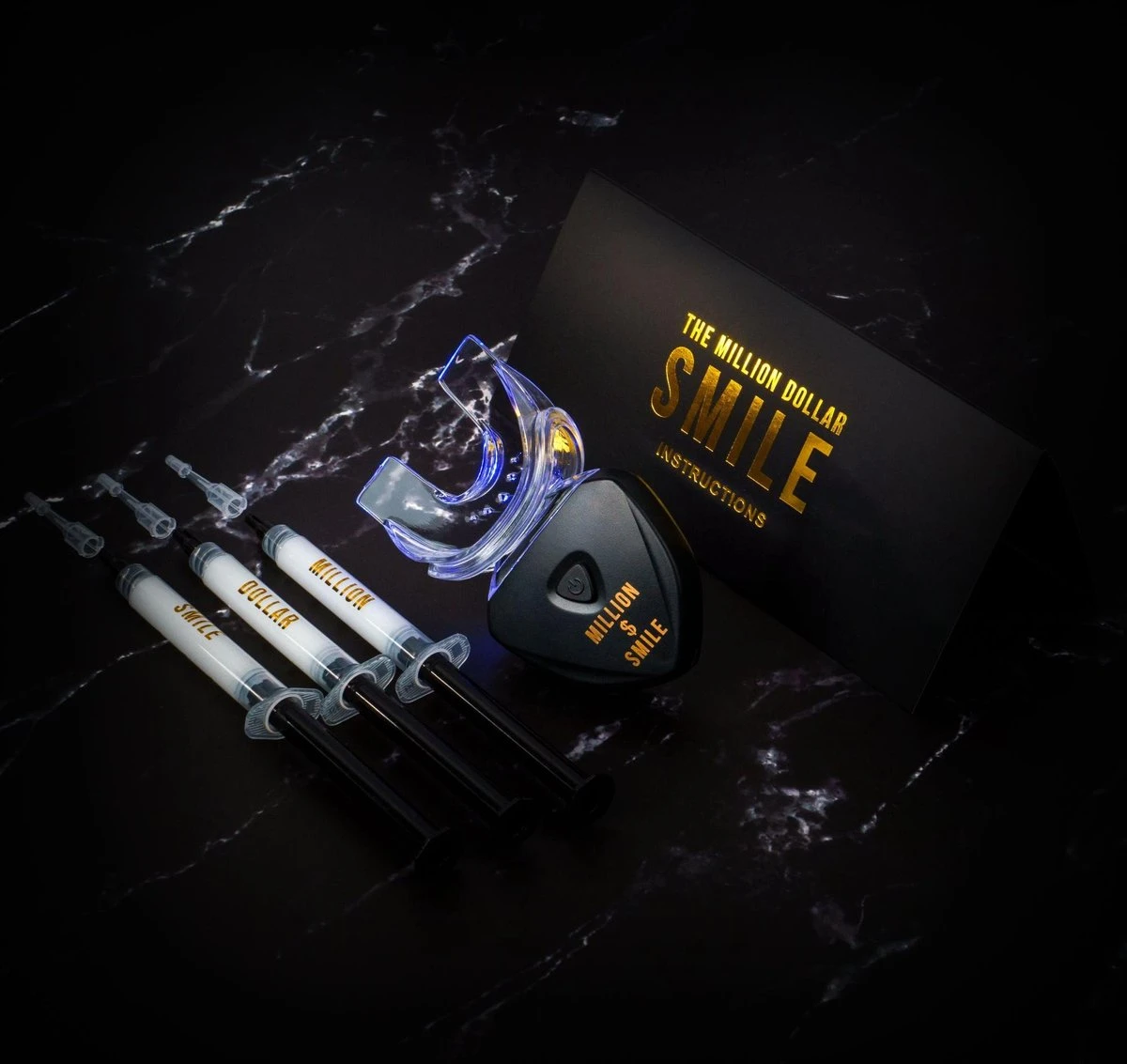 The Million Dollar Smile® Tandenbleekset Geschikt Voor Gevoelige Tanden - Zonder Peroxide (0%) - Wittere Tanden - 100% Natuurlijk - Tanden Bleken - Tandenblekers - Teeth Whitening Kit - Geen Gevoelige Tanden 4 The Million Dollar Smile® Tandenbleekset Geschikt Voor Gevoelige Tanden - Zonder Peroxide (0%) - Wittere Tanden - 100% Natuurlijk - Tanden Bleken - Tandenblekers - Teeth Whitening Kit - Geen Gevoelige Tanden - Afbeelding 2