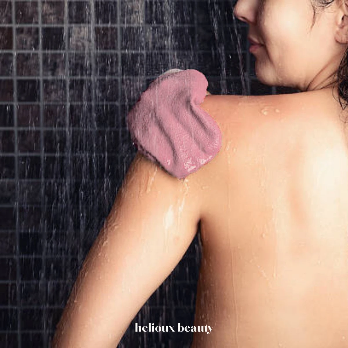 Helioux® Exfoliating Glove - Scrub Handschoen Washand - Voor Lichaam & Gezicht - Verwijderen Van Dode Huidcellen Of Zelfbruiner - Roze - Pink 13 Helioux® Exfoliating Glove - Scrub Handschoen Washand - Voor Lichaam & Gezicht - Verwijderen Van Dode Huidcellen Of Zelfbruiner - Roze - Pink - Afbeelding 11