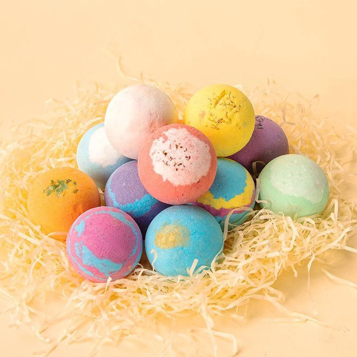Nixnix - Bath Bombs 12 Stuks - Bruisballen Voor In Bad - 12 Etherische Aroma Bad Bommen - Giftset - Cadeau - 60g Per Stuk - Bruis Ballen Bad - Badballen 7 Nixnix - Bath Bombs 12 Stuks - Bruisballen Voor In Bad - 12 Etherische Aroma Bad Bommen - Giftset - Cadeau - 60g Per Stuk - Bruis Ballen Bad - Badballen - Afbeelding 5