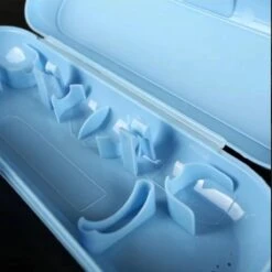 Reisetui Geschikt Voor Oral-B Pro/Vitality/Smartseries Stages Kids - Beschermhoes Travel Case - Geschikt Voor Elektrische Tandenborstel & 2 Opzetborstels - Lichtblauw 9 Reisetui Geschikt Voor Oral-B Pro/Vitality/Smartseries Stages Kids - Beschermhoes Travel Case - Geschikt Voor Elektrische Tandenborstel & 2 Opzetborstels - Lichtblauw -Winkel Voor Persoonlijke Verzorging 1200x1200 206