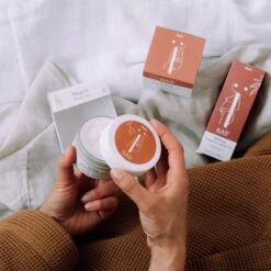 Naïf Magical Mom Geschenkset - Lichaamsolie & Bellybalm - Voordeelverpakking 90 + 100ml - Met Natuurlijke Ingrediënten -Winkel Voor Persoonlijke Verzorging 1200x1200 941