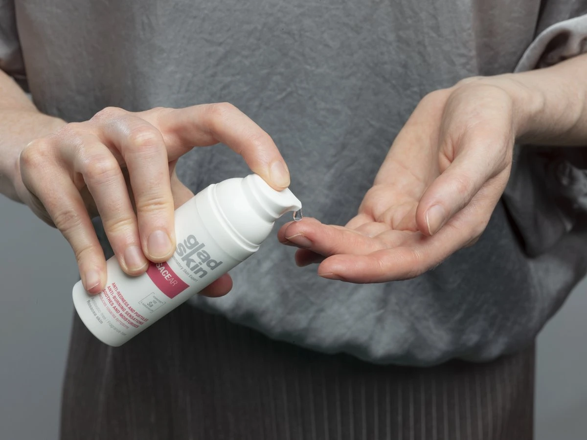 Gladskin ROSACEAR Gel 30ml - Gladskin ROSACEAR Gel 50ml - Klinisch Bewezen Effectief Tegen Roodheid, Droogheid En Branderig Gevoel - 74% Geeft Verbetering Van Symptomen Aan Na 4 Weken Gebruik - Met Staphefekt™ 4 Gladskin ROSACEAR Gel 30ml - Gladskin ROSACEAR Gel 50ml - Klinisch Bewezen Effectief Tegen Roodheid, Droogheid En Branderig Gevoel - 74% Geeft Verbetering Van Symptomen Aan Na 4 Weken Gebruik - Met Staphefekt™ - Afbeelding 2