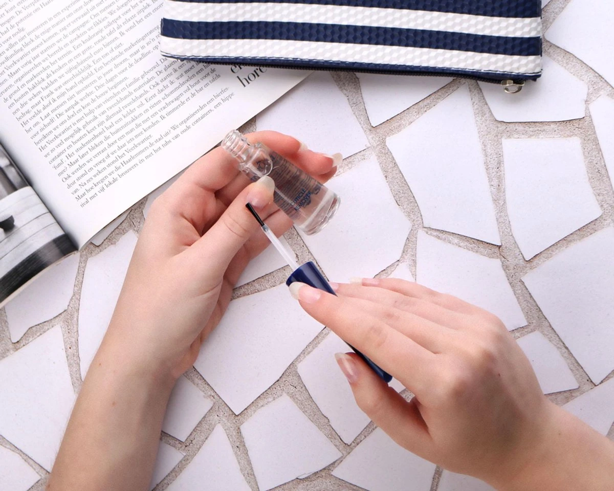 Herome Nagelriemverwijderaar - Cuticle Remover - Binnen 1 Minuut Elastische, Zachte En Soepele Nagelriemen - Verwijdert Losse Velletjes - 10ml. 6 Herome Nagelriemverwijderaar - Cuticle Remover - Binnen 1 Minuut Elastische, Zachte En Soepele Nagelriemen - Verwijdert Losse Velletjes - 10ml. - Afbeelding 4